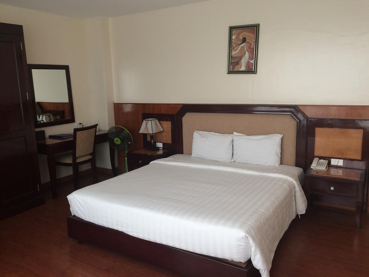 Khai Hoan Hotel Донґван Екстер'єр фото