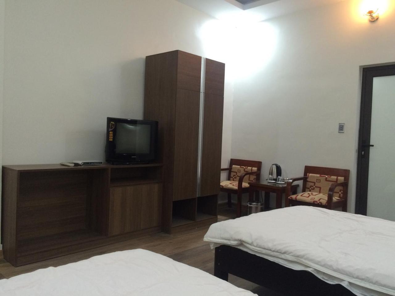 Khai Hoan Hotel Донґван Екстер'єр фото