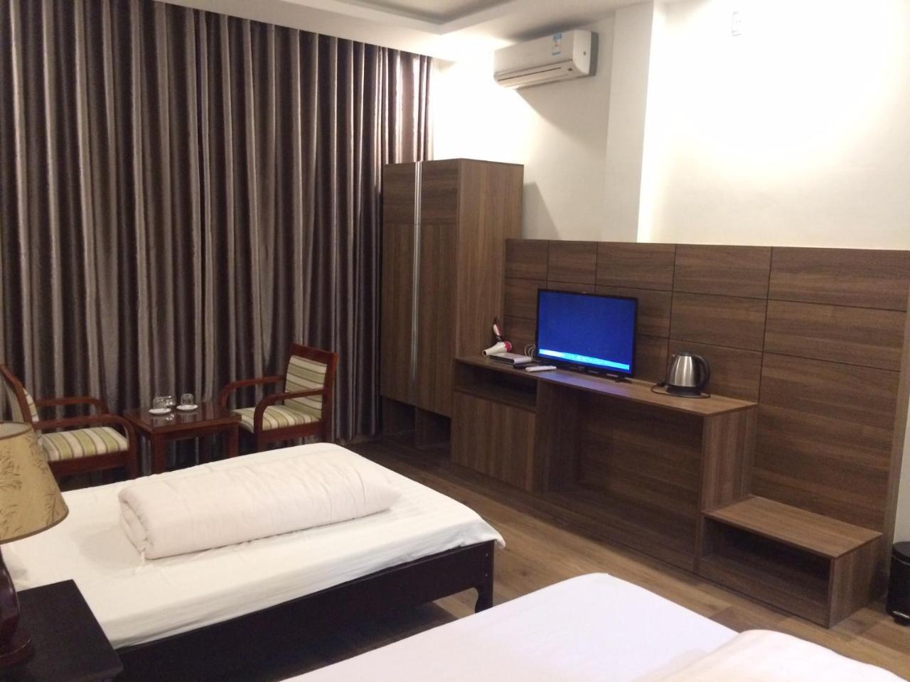 Khai Hoan Hotel Донґван Екстер'єр фото