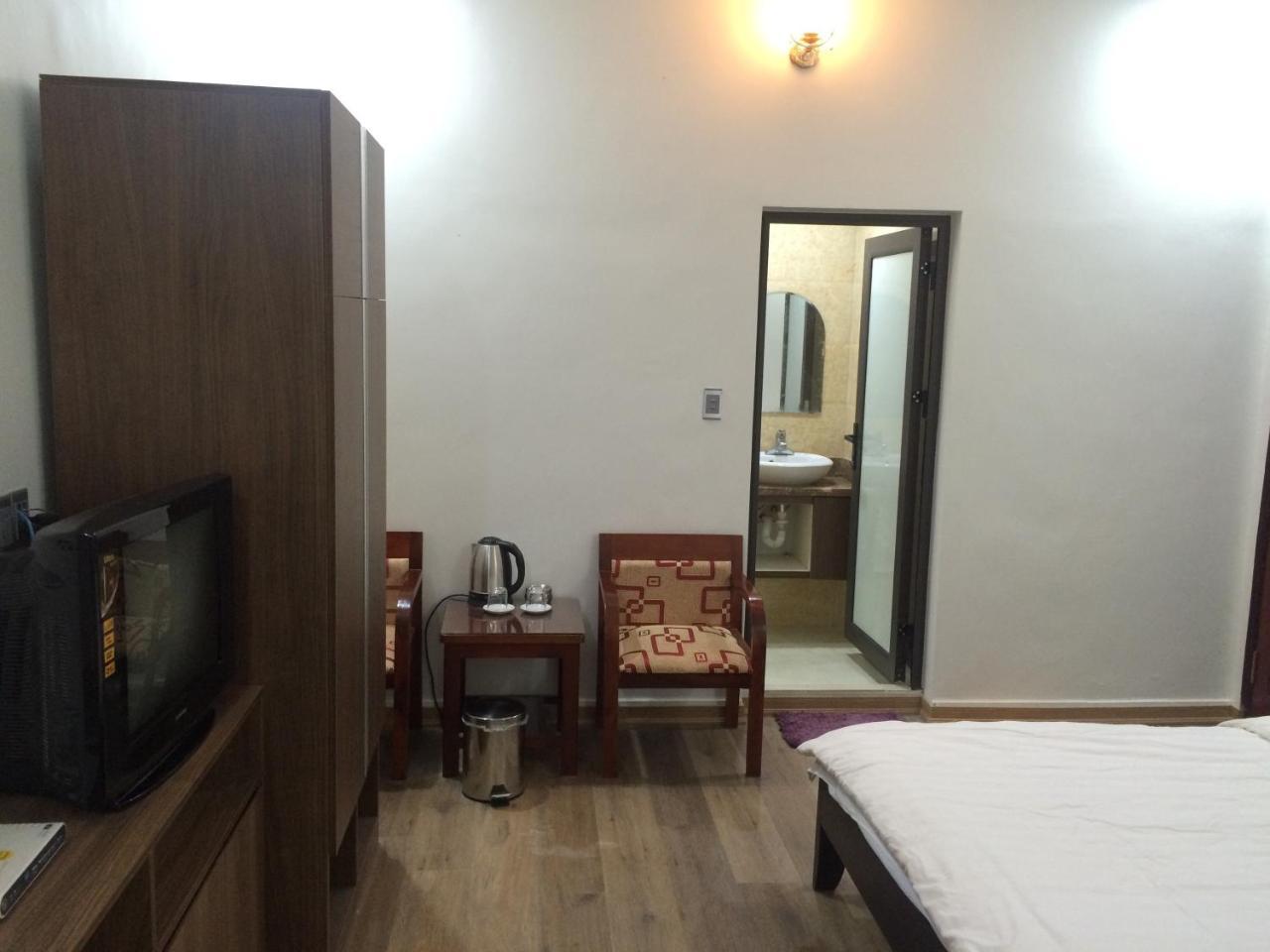 Khai Hoan Hotel Донґван Екстер'єр фото